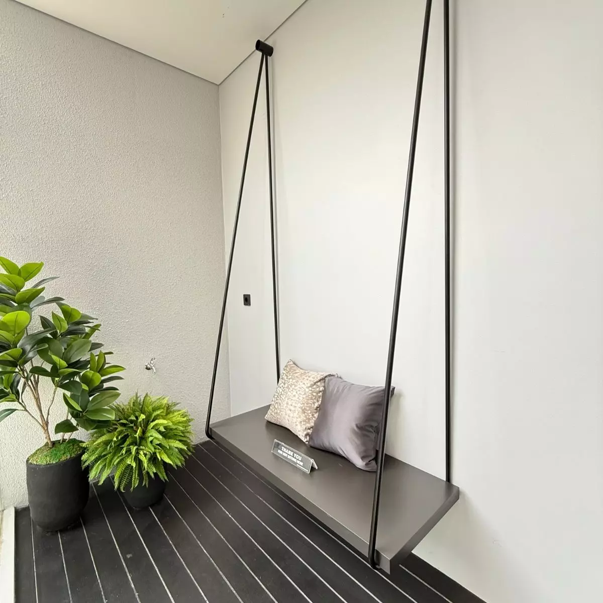 6. Foyer Estetik di Lantai 2
